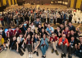Beyond Insight's crew with participants